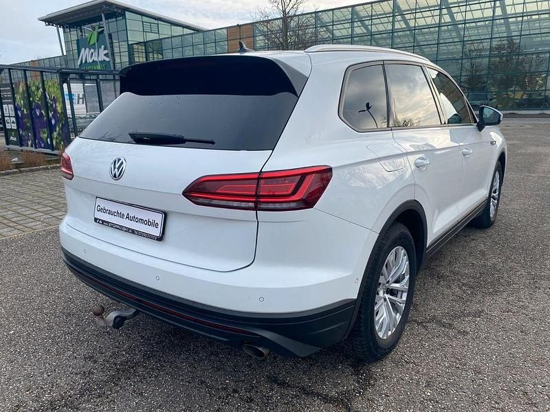 Gebraucht VW Touareg 231 PS (169 kW) 2020 Weiß SUV