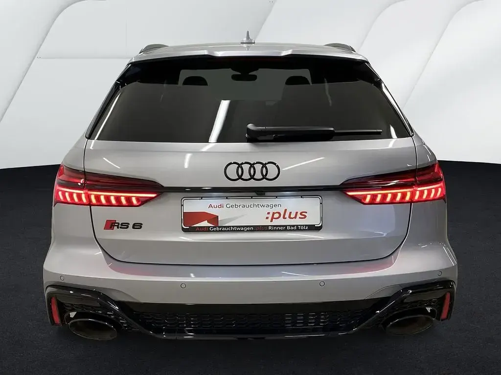 Gebraucht Audi RS6 Ambiente 600 PS (441 kW) 2023 Florettsilber metallic Kombi