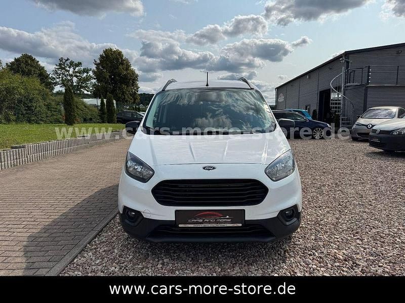 Gebraucht Ford Transit Trend 101 PS (74 kW) 2018 Weiß Limousine