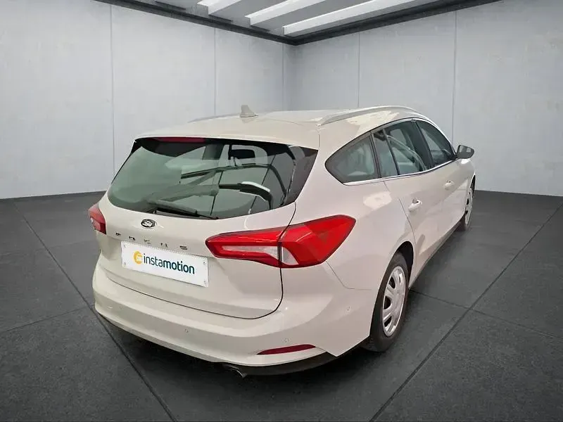 Gebraucht Ford Focus 120 PS (88 kW) 2020 Weiß Kombi