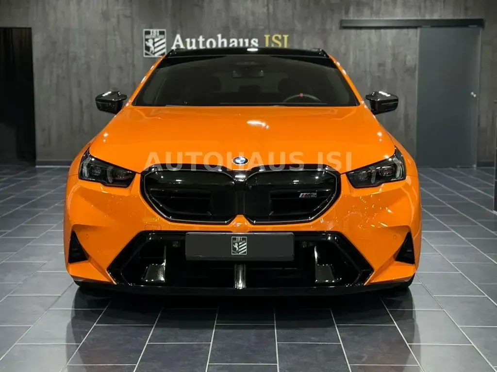 Gebraucht BMW M5 Performance 727 PS (534 kW) 2025 Orange Kombi