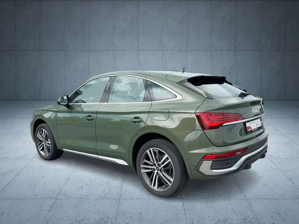 Gebraucht Audi Q5 Sportback S-Line 299 PS (219 kW) 2023 Distriktgrün metallic SUV
