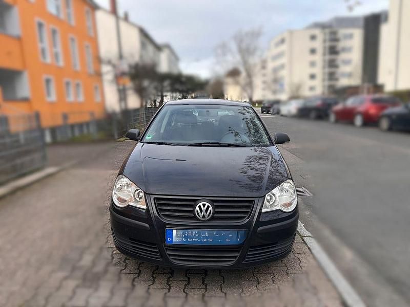 Używany VW Polo Trendline 54 KM (39 kW) 2005 Czarny Hatchback