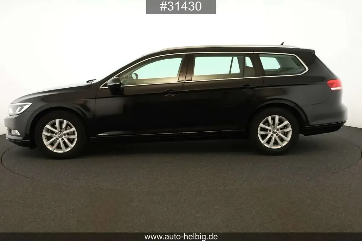 Gebraucht VW Passat Comfortline 150 PS (110 kW) 2018 Schwarz Kombi