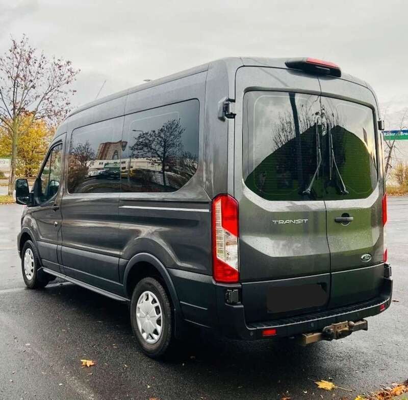 Gebraucht Ford Transit Trend 131 PS (96 kW) 2019 Magneticgrau (metallic) Kombi