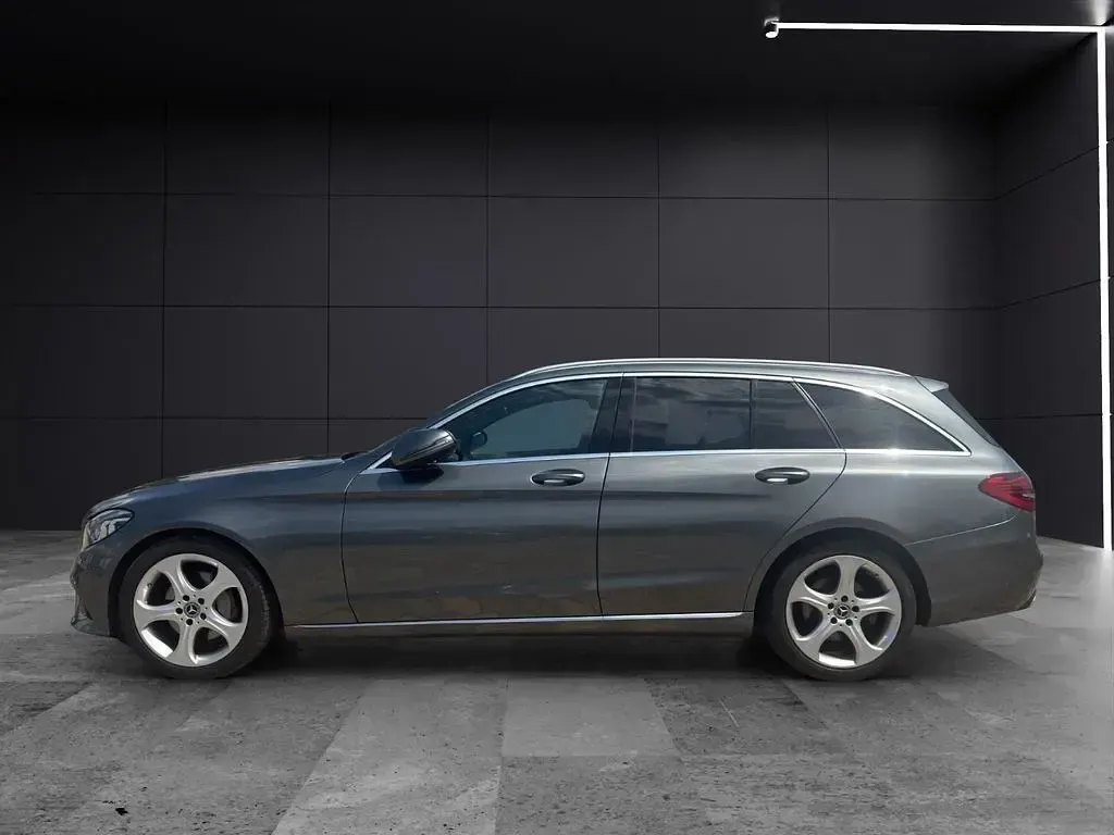 Gebraucht Mercedes C300 245 PS (180 kW) 2019 Grau Limousine