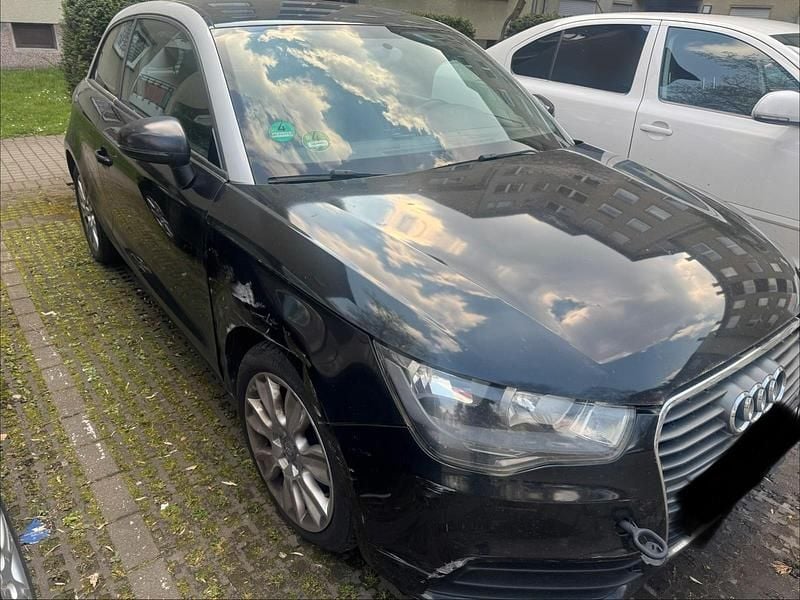 Gebraucht Audi A1 86 PS (63 kW) 2011 Schwarz Kleinwagen
