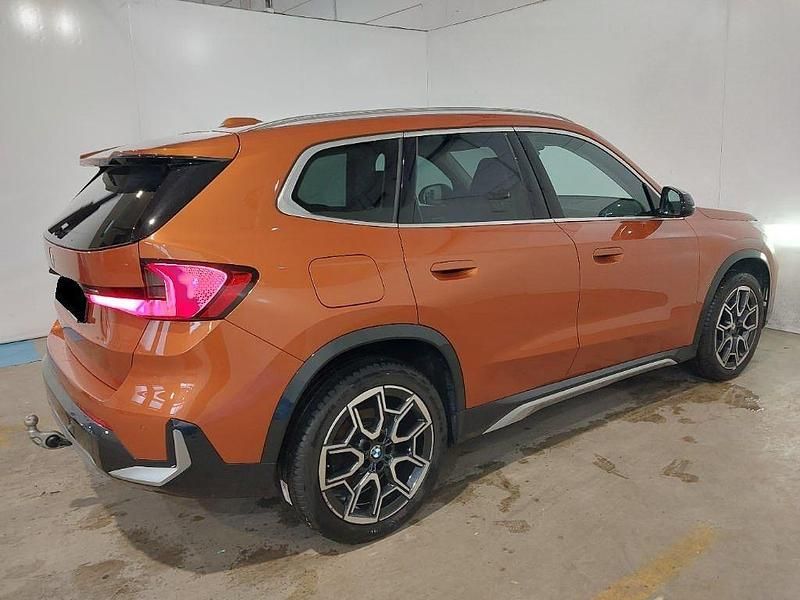 Gebraucht BMW X1 xLine 211 PS (155 kW) 2023 Orangekeine angabe SUV