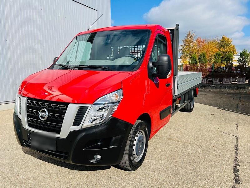 Rot Gebraucht 2017 Nissan NV400 Van | 16.800 € - Bild 1/4