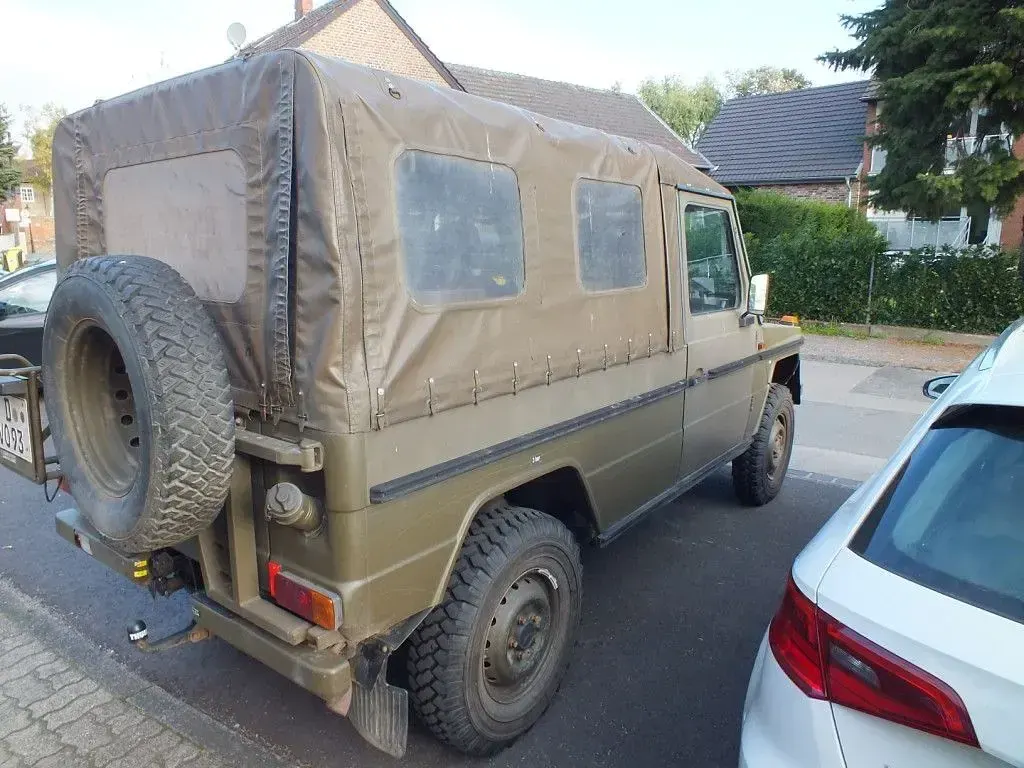 Gebraucht Mercedes G230 116 PS (85 kW) 1993 Grün SUV