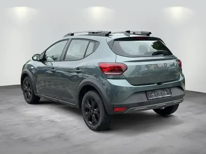 Gebraucht Dacia Sandero Extreme 110 PS (80 kW) 2024 Zedern grün Kleinwagen