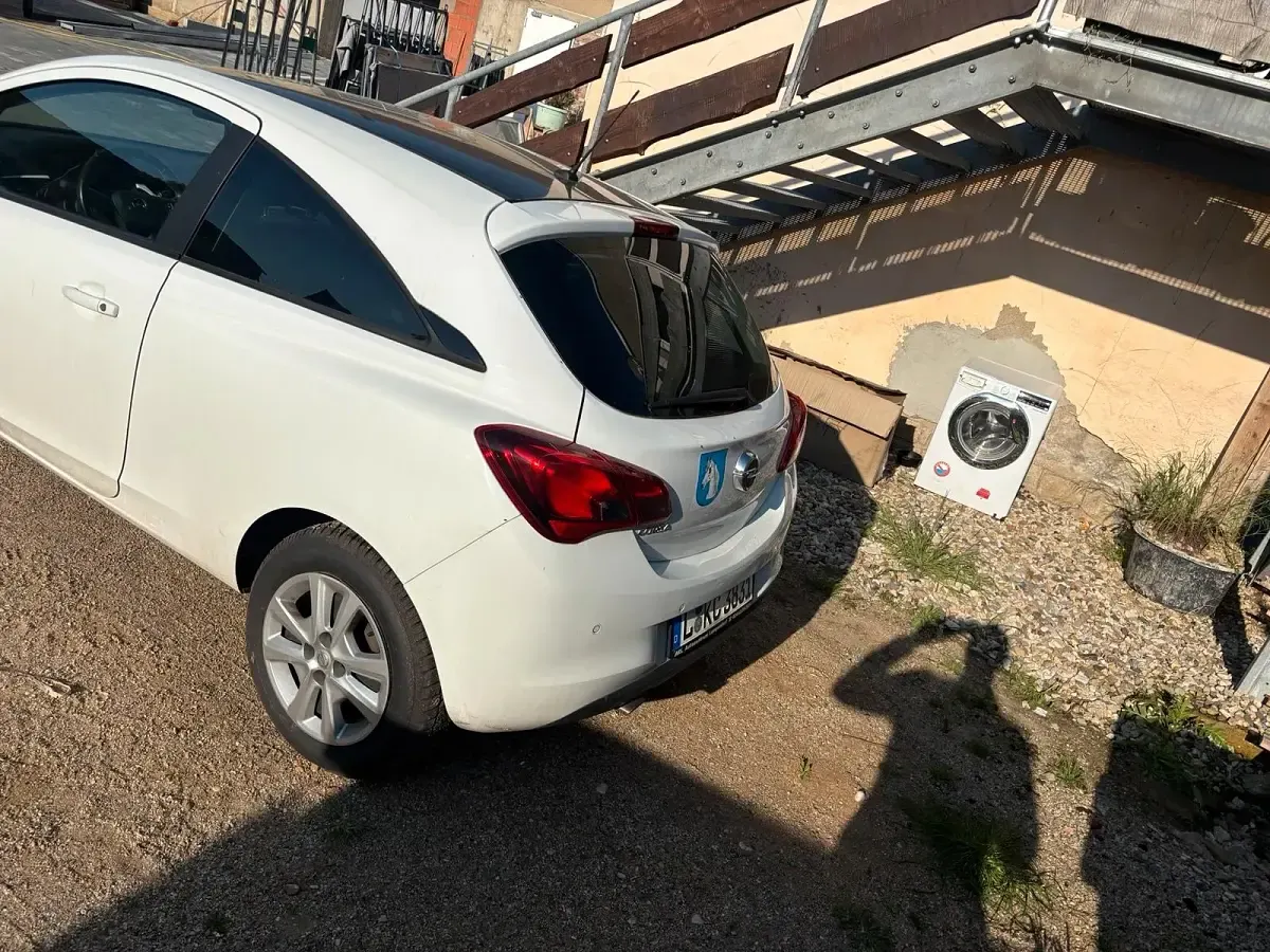 Usata Opel Corsa 90 CV (66 kW) 2019 Utilitaria