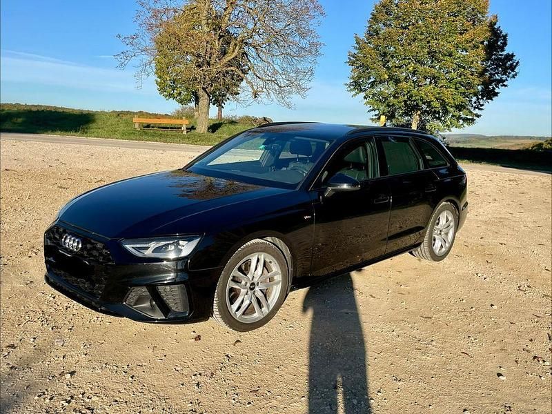 Gebraucht Audi A4 S-Line 204 PS (150 kW) 2023 Schwarz Kombi