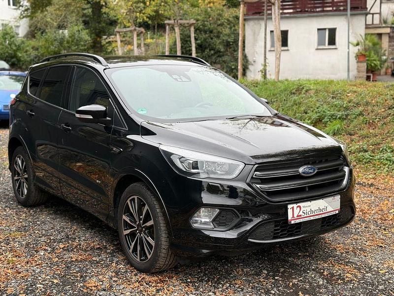 Gebraucht Ford Kuga ST-Line 179 PS (131 kW) 2018 Schwarz SUV