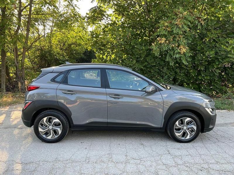 Gebraucht Hyundai Kona Trend 105 PS (77 kW) 2022 Grau SUV