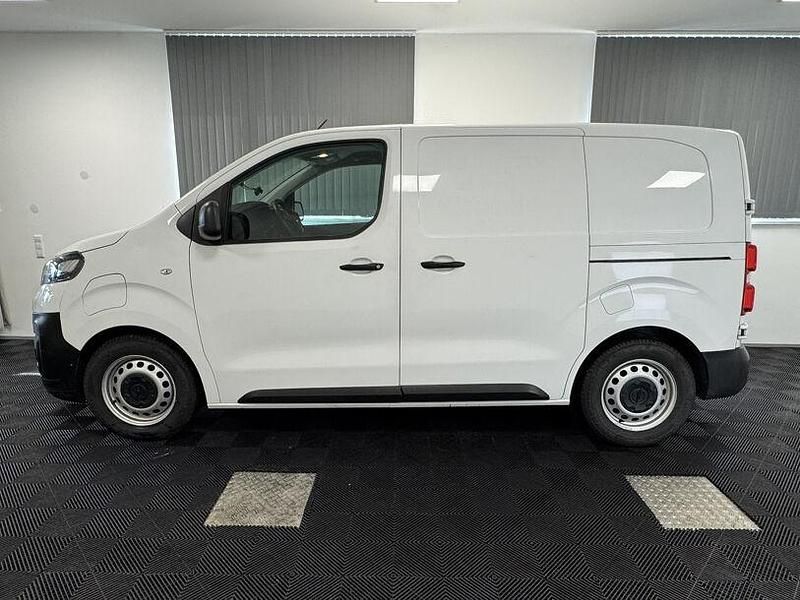 Gebraucht Opel Vivaro-e Combi Basis 100 kW (136 PS) 2021 Weiss Van