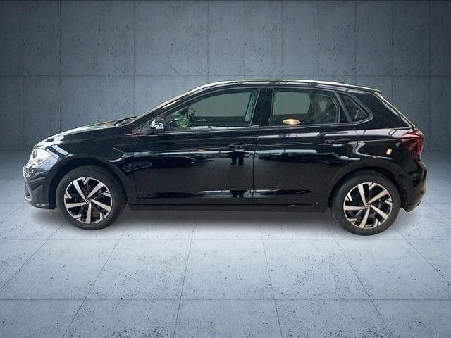 Gebraucht VW Polo Life 95 PS (69 kW) 2024 Deep black perleffekt Limousine