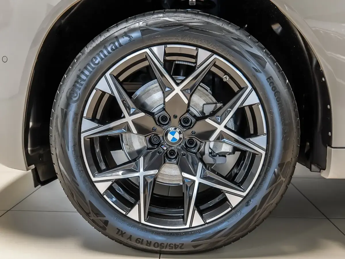 Neu BMW X3 M Sport 190 PS (139 kW) 2026 Silber SUV