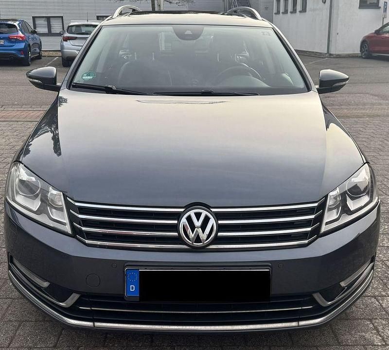 Gebraucht VW Passat Highline 170 PS (125 kW) 2012 Grau Kombi