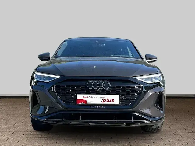 Gebraucht Audi Q8 Sportback e-tron Advanced Plus 250 kW (340 PS) 2024 Madeirabraun metallic SUV