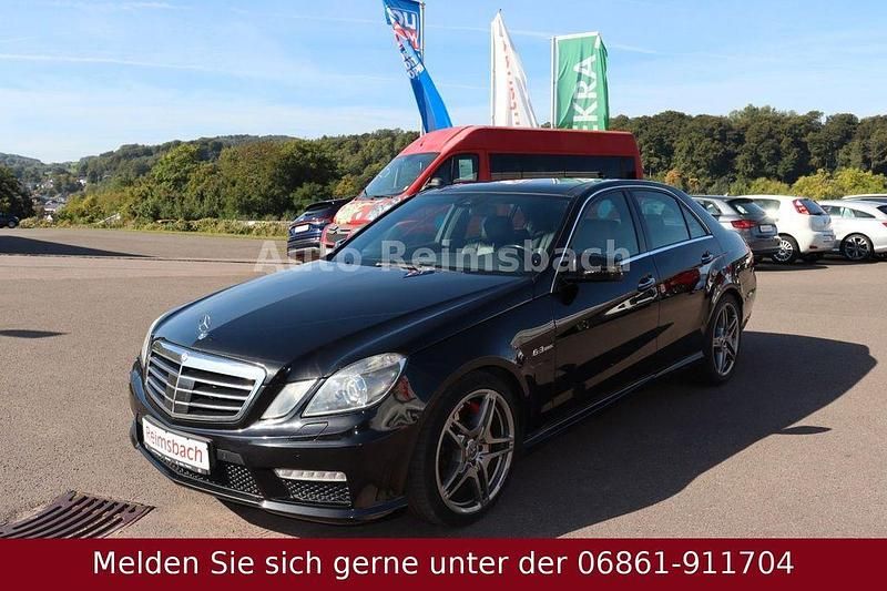 Schwarz Gebraucht 2011 Mercedes E63 AMG AMG Limousine | 26.990 € - Bild 1/4
