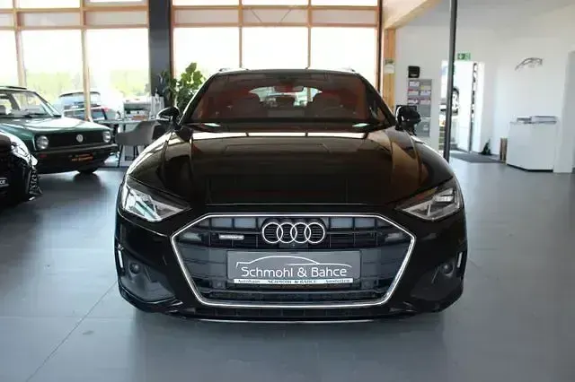 Gebraucht Audi A4 Sport 204 PS (150 kW) 2024 Brillantschwarz Kombi