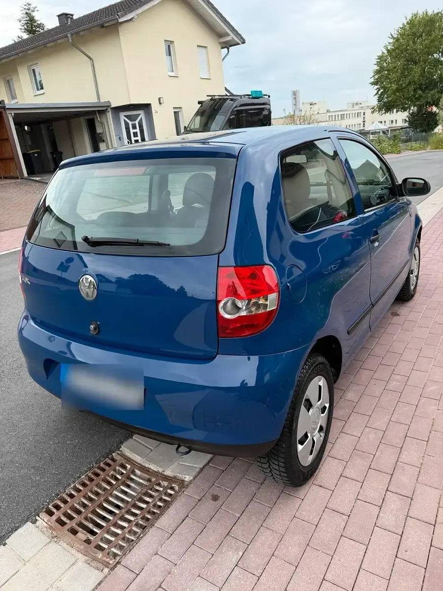 Gebraucht VW Fox 55 PS (40 kW) 2006 Blau Kleinwagen