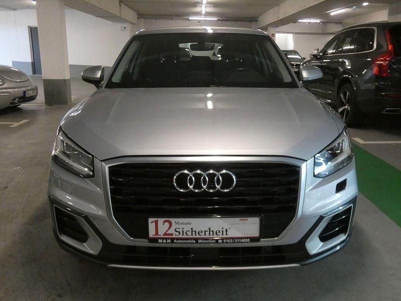 Gebraucht Audi Q2 Sport 116 PS (85 kW) 2019 Florettsilber SUV