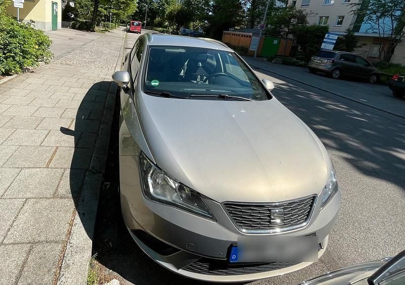 Gelb Gebraucht 2014 Seat Ibiza ST Kombi | 5.100 € (Fairer Preis) - Bild 1/4