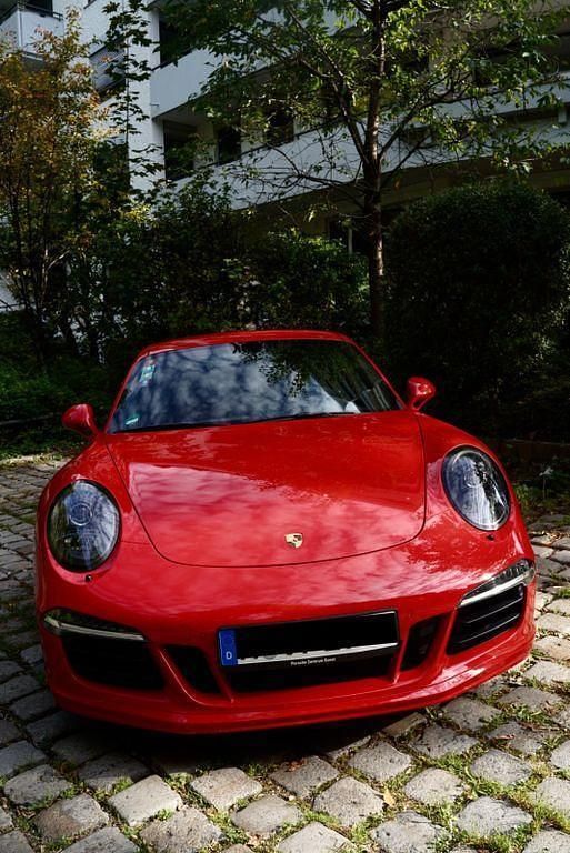 Rot Gebraucht 2015 Porsche 911 Carrera 4 GTS Coupé | 115.500 € (Fairer Preis) - Bild 1/4