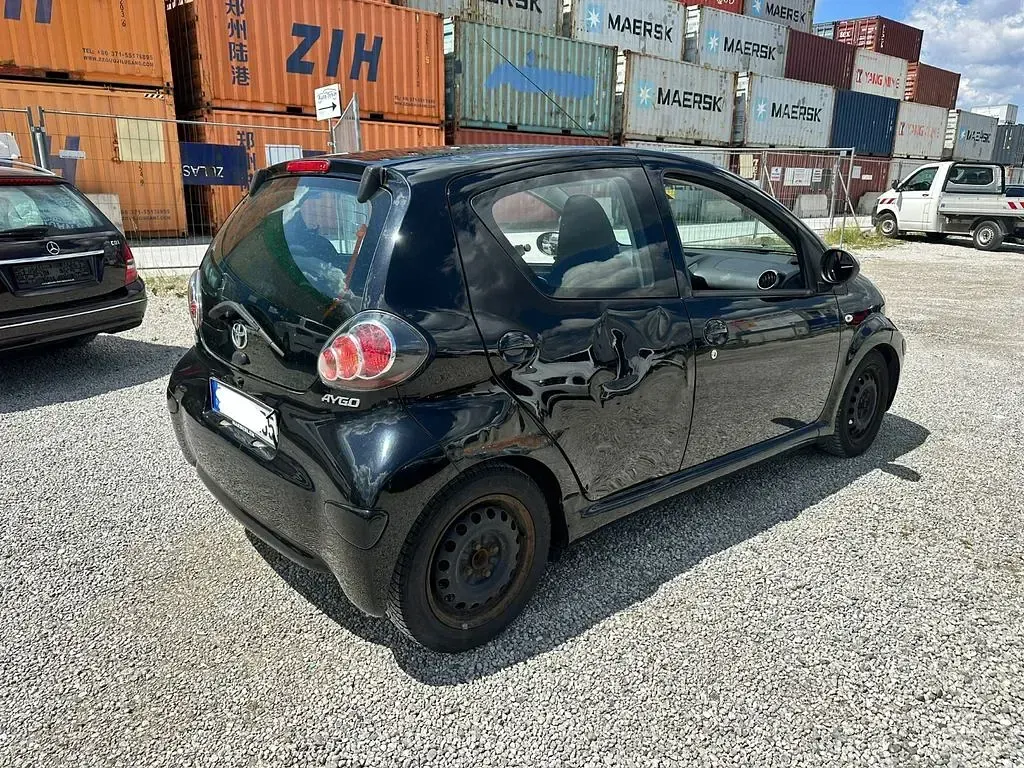 Gebraucht Toyota Aygo Cool 68 PS (50 kW) 2010 Schwarz Kleinwagen