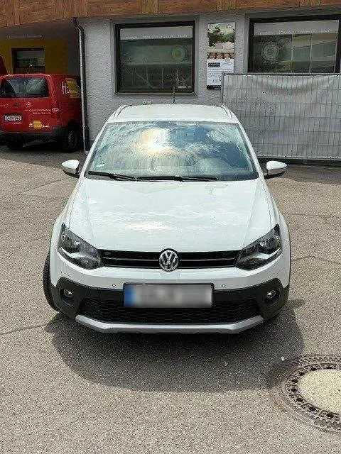 Gebraucht VW Polo Cross 90 PS (66 kW) 2015 Weiß Kleinwagen