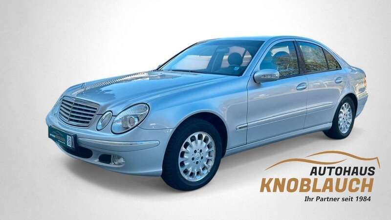Silber Gebraucht 2003 Mercedes E320 Elegance Limousine | 5.990 € (Fairer Preis) - Bild 1/3