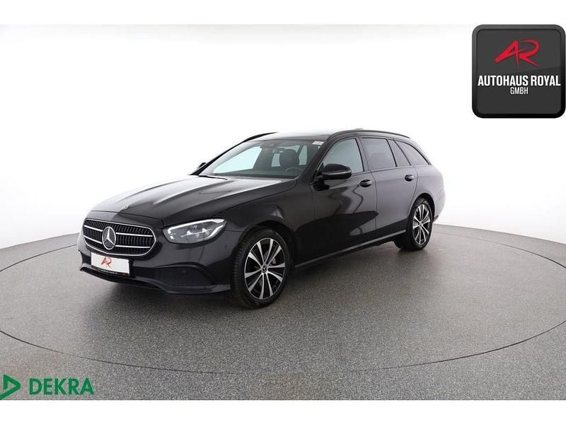 Gebraucht Mercedes E300 Exclusive 306 PS (225 kW) 2022 Schwarz Kombi