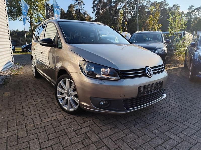 Beige Gebraucht 2013 VW Touran Match Van / Kleinbus | 8.950 € (Fairer Preis) - Bild 1/4