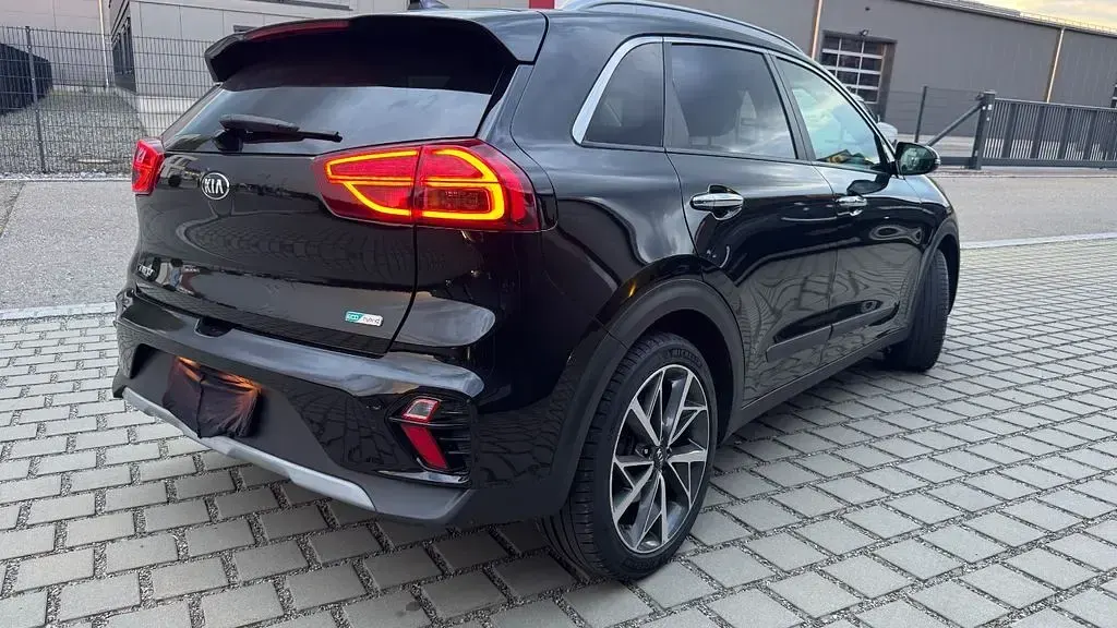 Gebraucht Kia Niro Spirit 141 PS (103 kW) 2021 Schwarz SUV