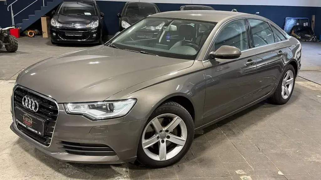 Gebraucht Audi A6 Sport 204 PS (150 kW) 2011 Grau Limousine