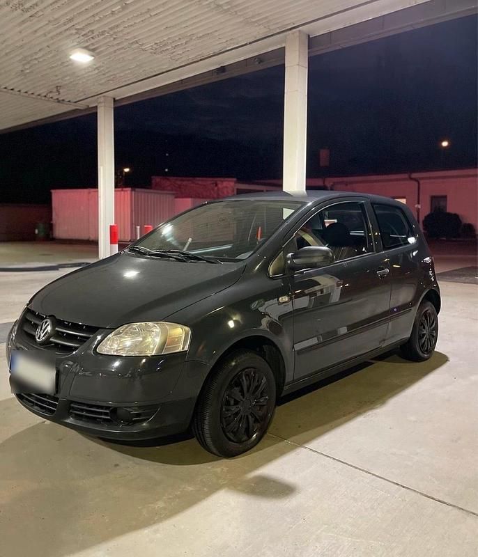 Gebraucht VW Fox 52 PS (38 kW) 2007 Grau Kleinwagen