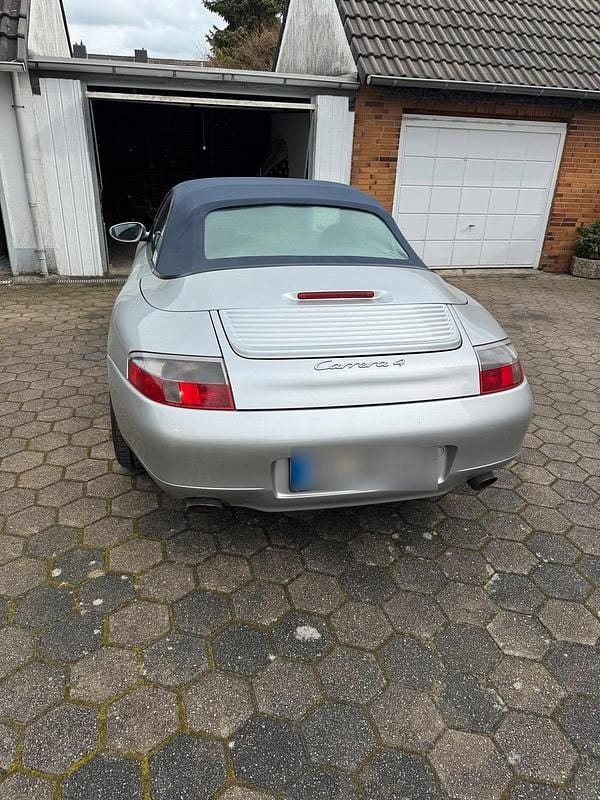Gebraucht Porsche 996 300 PS (220 kW) 1999 Silber Cabrio