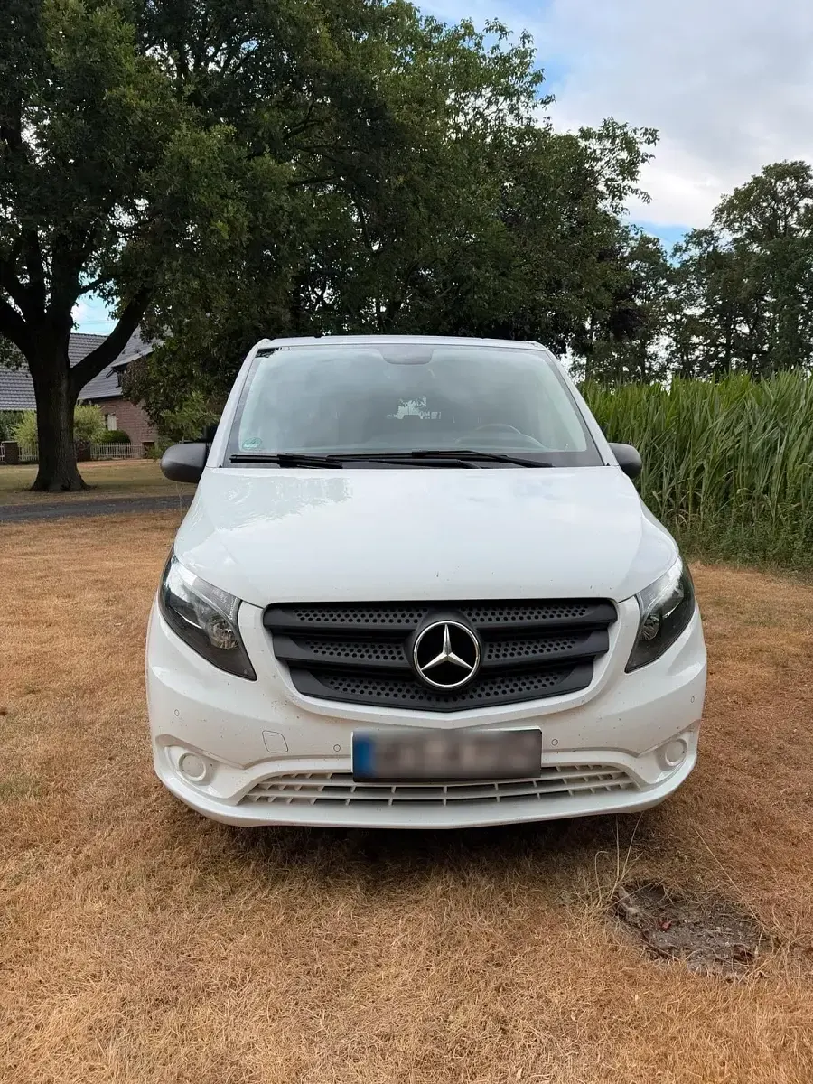 Gebraucht Mercedes Vito 140 PS (102 kW) 2017 Weiß Van