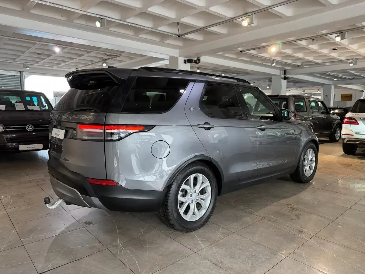 Gebraucht Land Rover Discovery 5 SE 258 PS (189 kW) 2017 Grau SUV