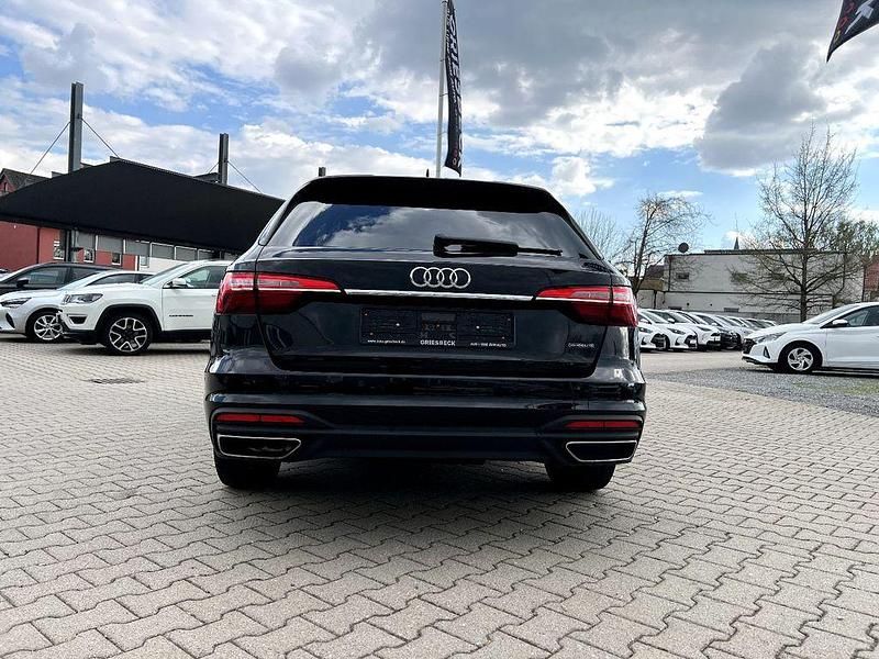 Second-hand Audi A4 Ambiente 231 CP (169 kW) 2020 Negru Break