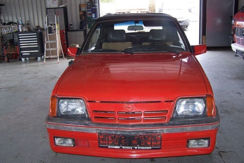 Rot Gebraucht 1984 Opel Ascona Cabrio | 2.990 € - Bild 1/4