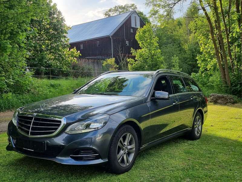 Grau Gebraucht 2014 Mercedes E200 Elegance Kombi | 14.889 € (Fairer Preis) - Bild 1/4