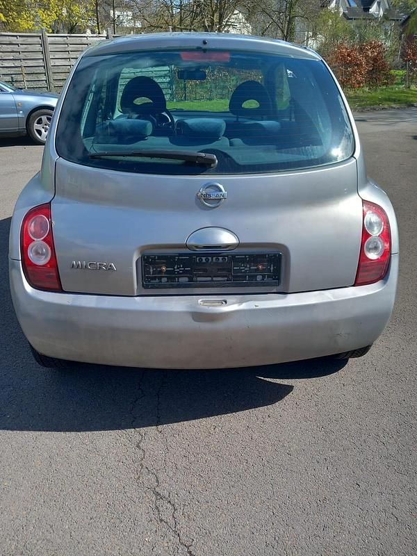 Gebraucht Nissan Micra 88 PS (64 kW) 2003 Silber Kleinwagen