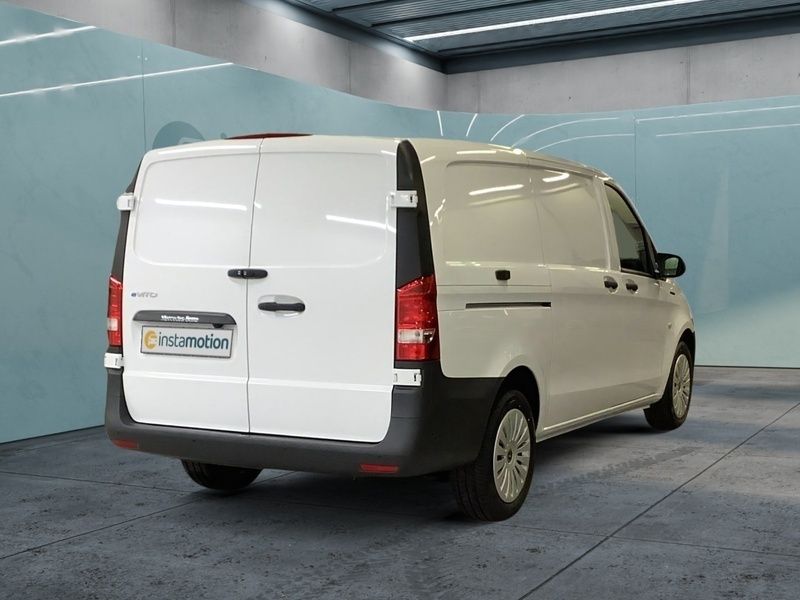 Gebraucht Mercedes e-Vito 85 kW (116 PS) 2022 Weiß Van / Kleinbus