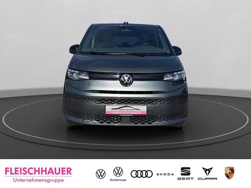 Gebraucht VW Multivan Basis 150 PS (110 kW) 2024 Grau Van