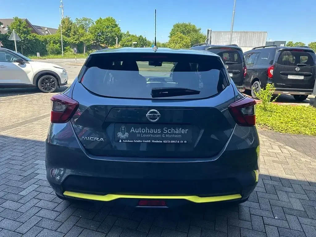 Gebraucht Nissan Kiiro 92 PS (67 kW) 2022 Grau Limousine