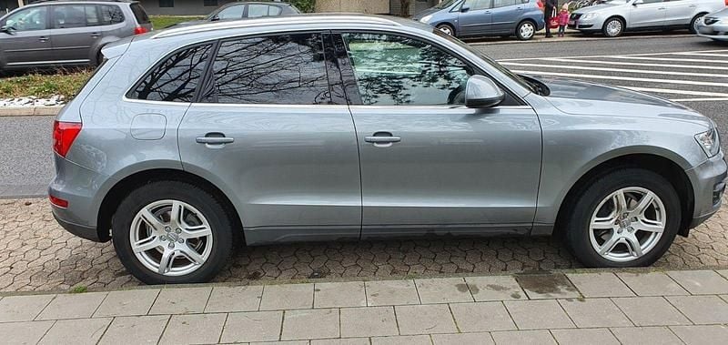 Gebraucht Audi Q5 Ambiente 143 PS (105 kW) 2011 Grau SUV