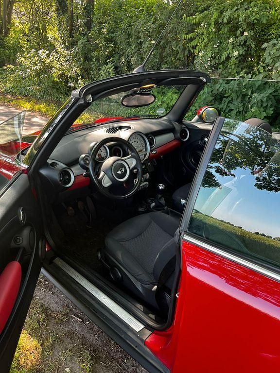 Gebraucht Mini Cooper Cabriolet 116 PS (85 kW) 2009 Rot Cabrio